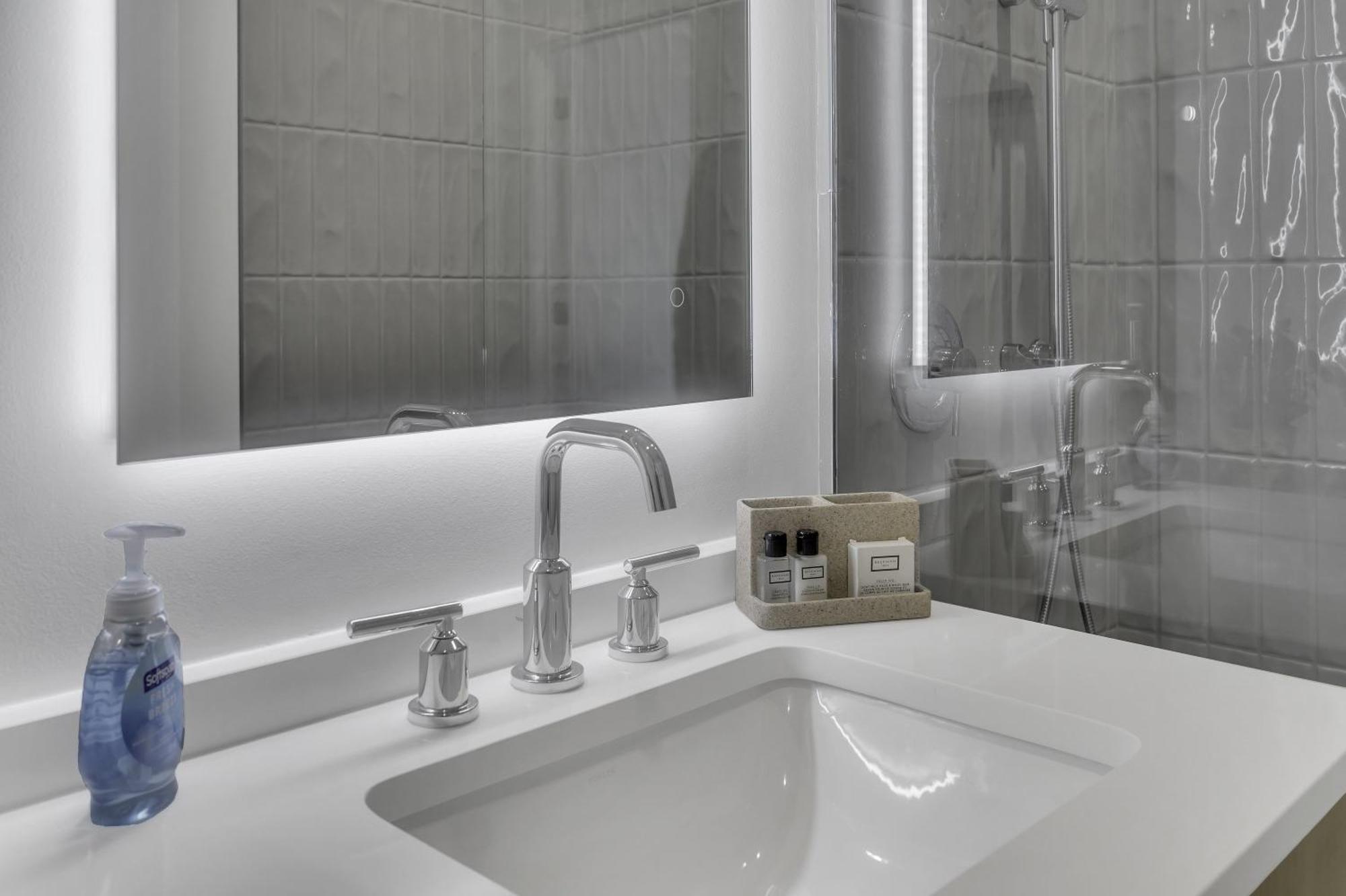 Logan Circle Furnished Apartment Apts วอชิงตัน ภายนอก รูปภาพ